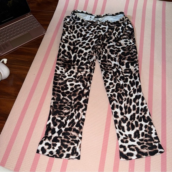 Fashion Nova Cheetah Print Sexy Two Piece - Picture 4 of 9